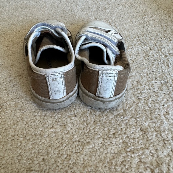 Burberry toddler sneakers - Picture 3 of 8